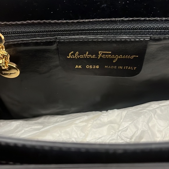 Salvatore Ferragamo Gancini Kelly Top Handle Leather Bag Black - Picture 13 of 16